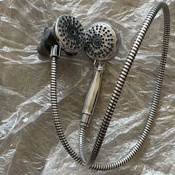 EUC Dual "2 in 1" Water Pik 8 Mose PowerSpray+Hand Held Shower Head, All Chrome - Picture 7 of 7